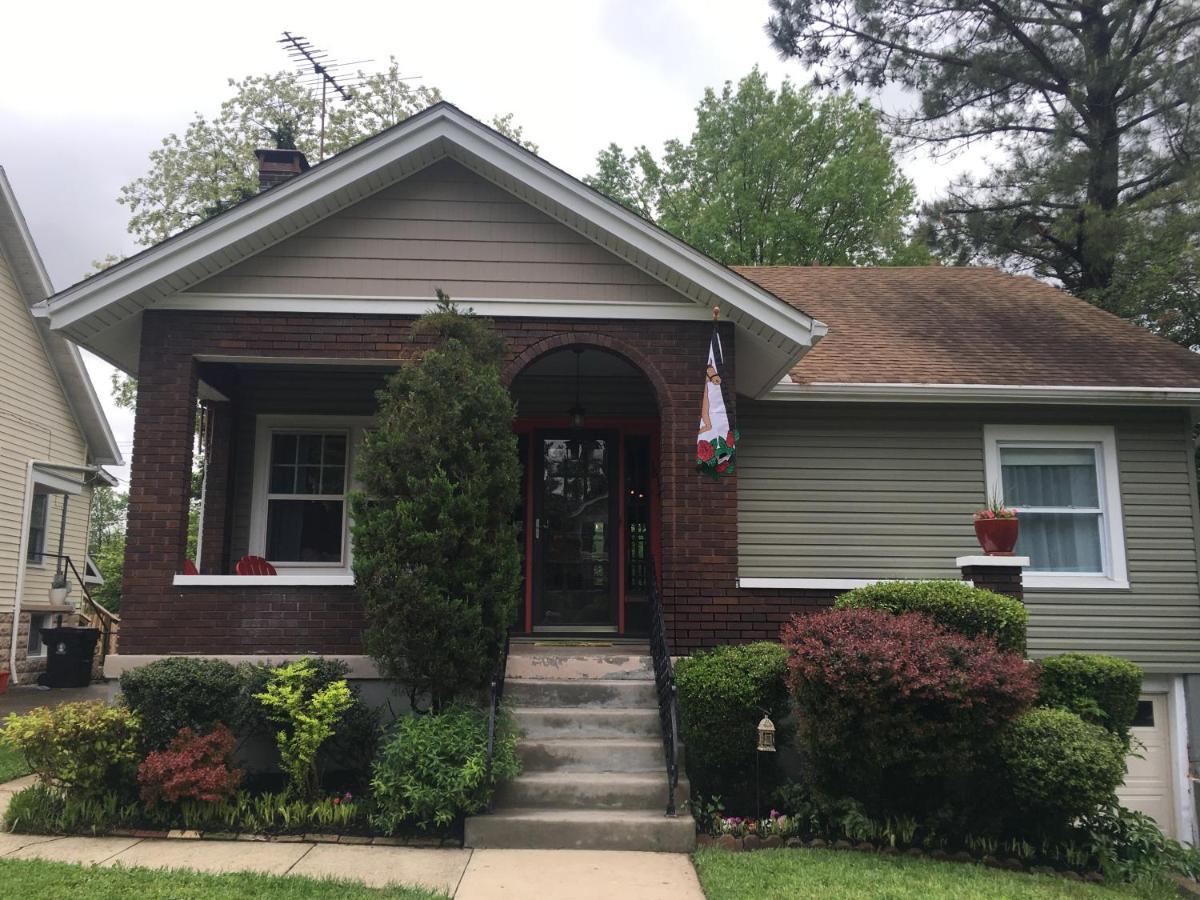 Charming Home In Derby City Louisville Exterior photo
